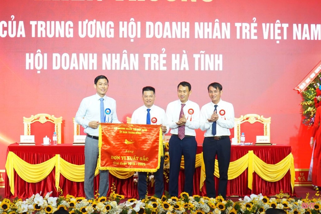 hoi_doanh_nhan_tre_hatinh_oduchenang_odudep ha tinh5.jpg